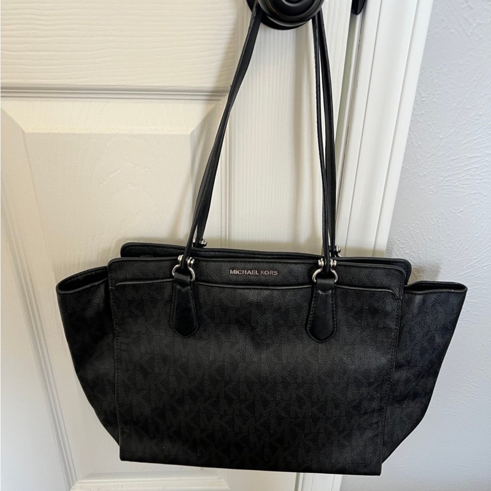 Michael Kors Black Signature Tote